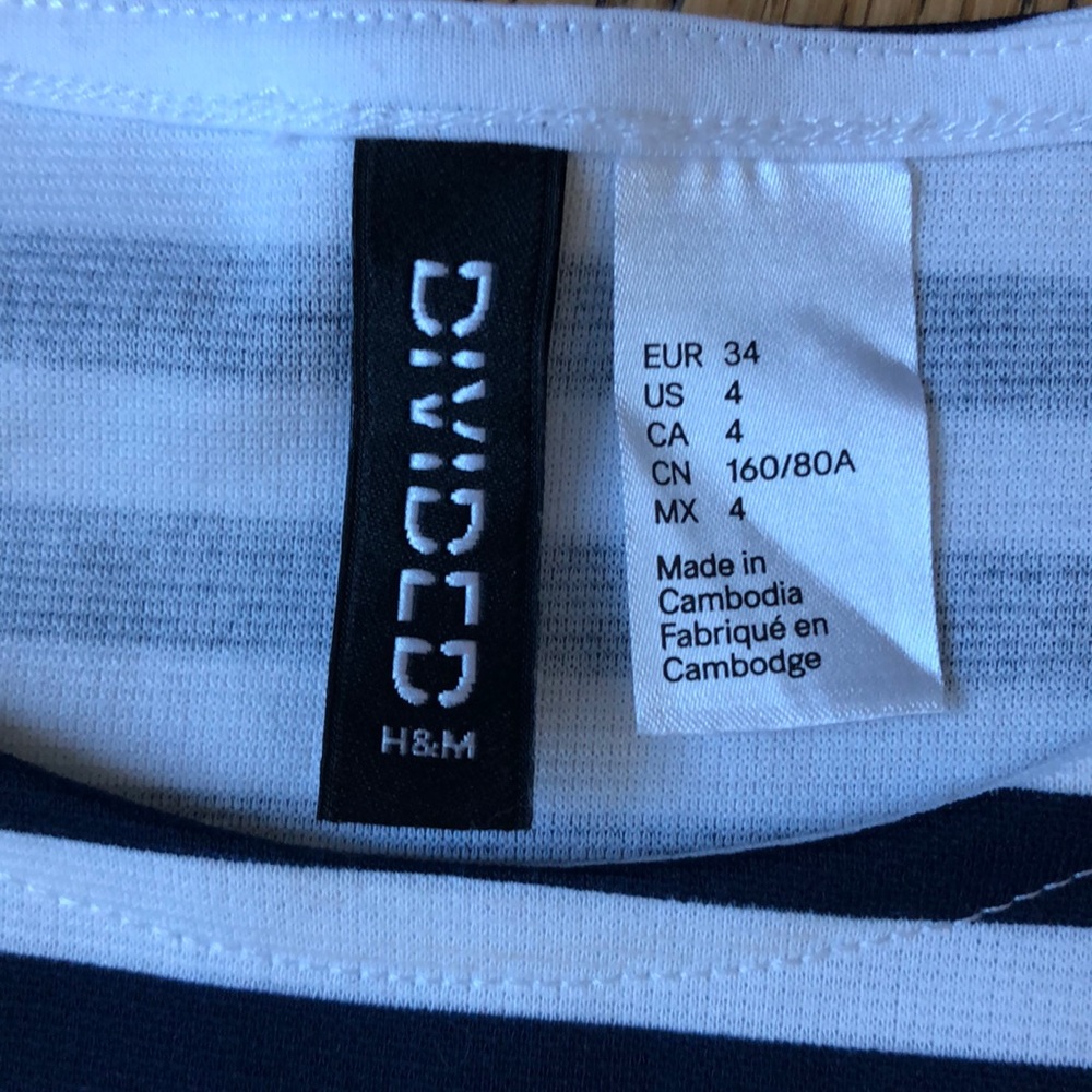 H&M Dress SOLD - Picture 2 of 3